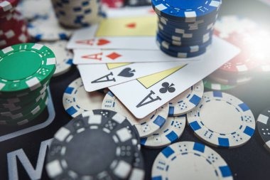 market slot customer support chat interface with multilingual options